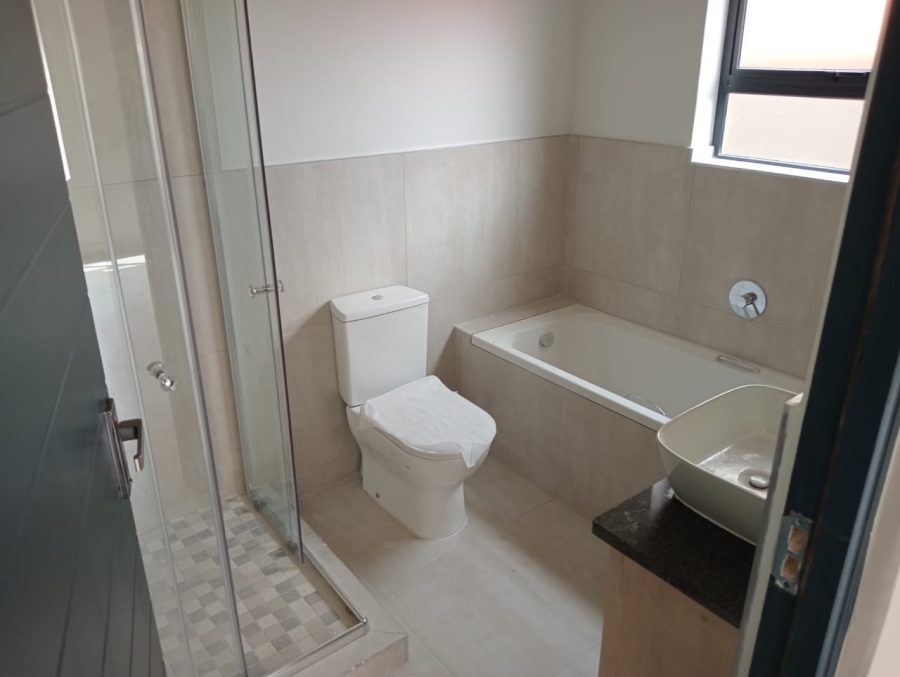 3 Bedroom Property for Sale in Somerton Estate Free State